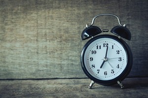 Alarm Clock showing 7am